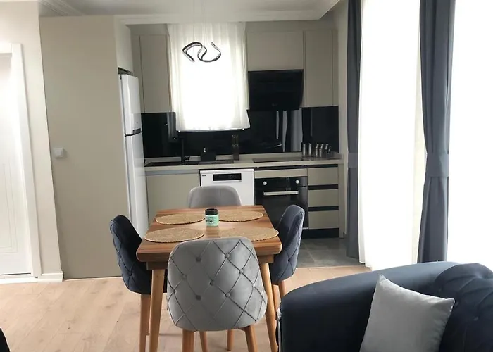 Ada * Μαρμαρίς